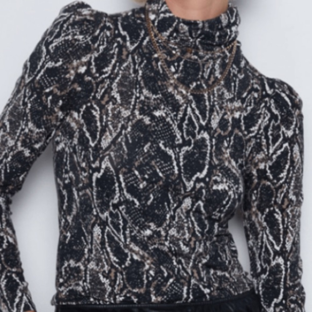 Yedda Top in Black Python NWT - image 3